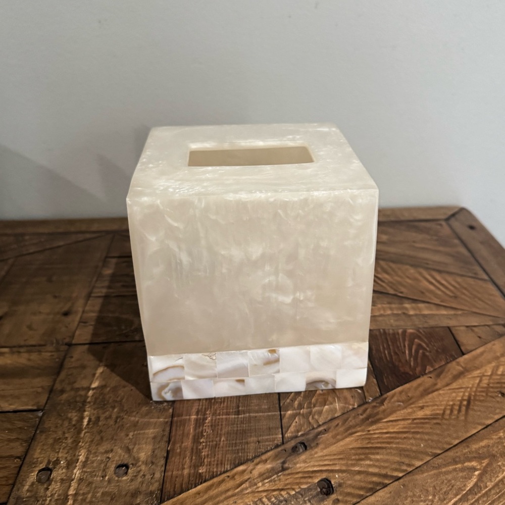Capiz Mother Of Pearl Tissue Box Cover - Picture 7 of 7